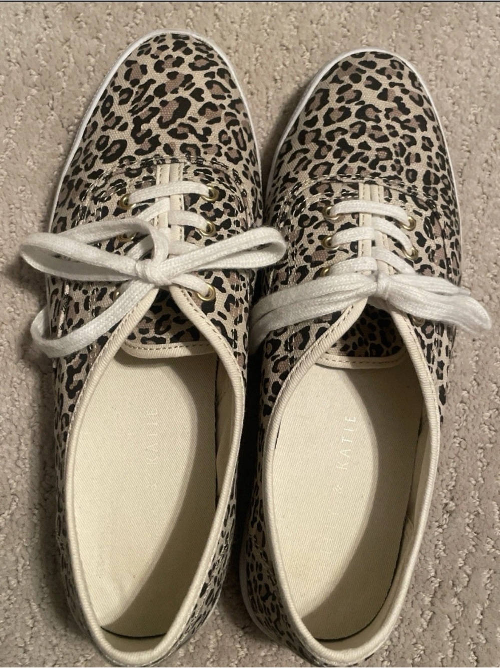 Kelly & Katie Gia Leopard Print Sneakers Casual Lace Up Shoes Size 8.5